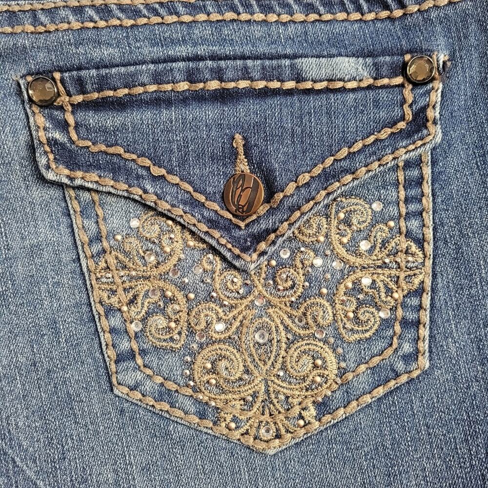 Nine West Bling Embroidered Rhinestone Studded Cropped Jeans size 6 Thick Stitch - Picture 9 of 15